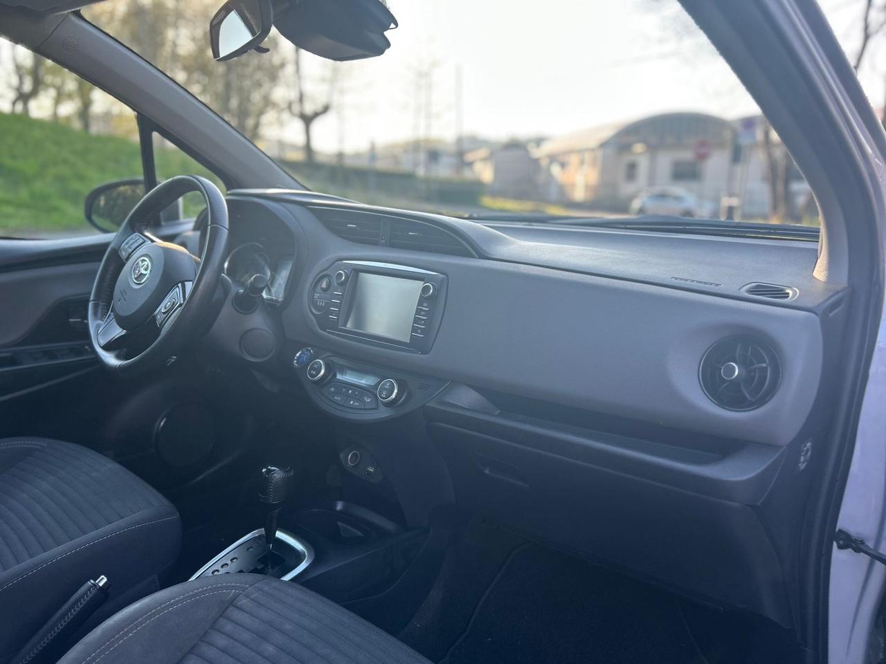 Toyota Yaris 1.5 Hybrid Y20 Bitone 2019 – Navi, Camera, Clima Auto, Unico Proprietario