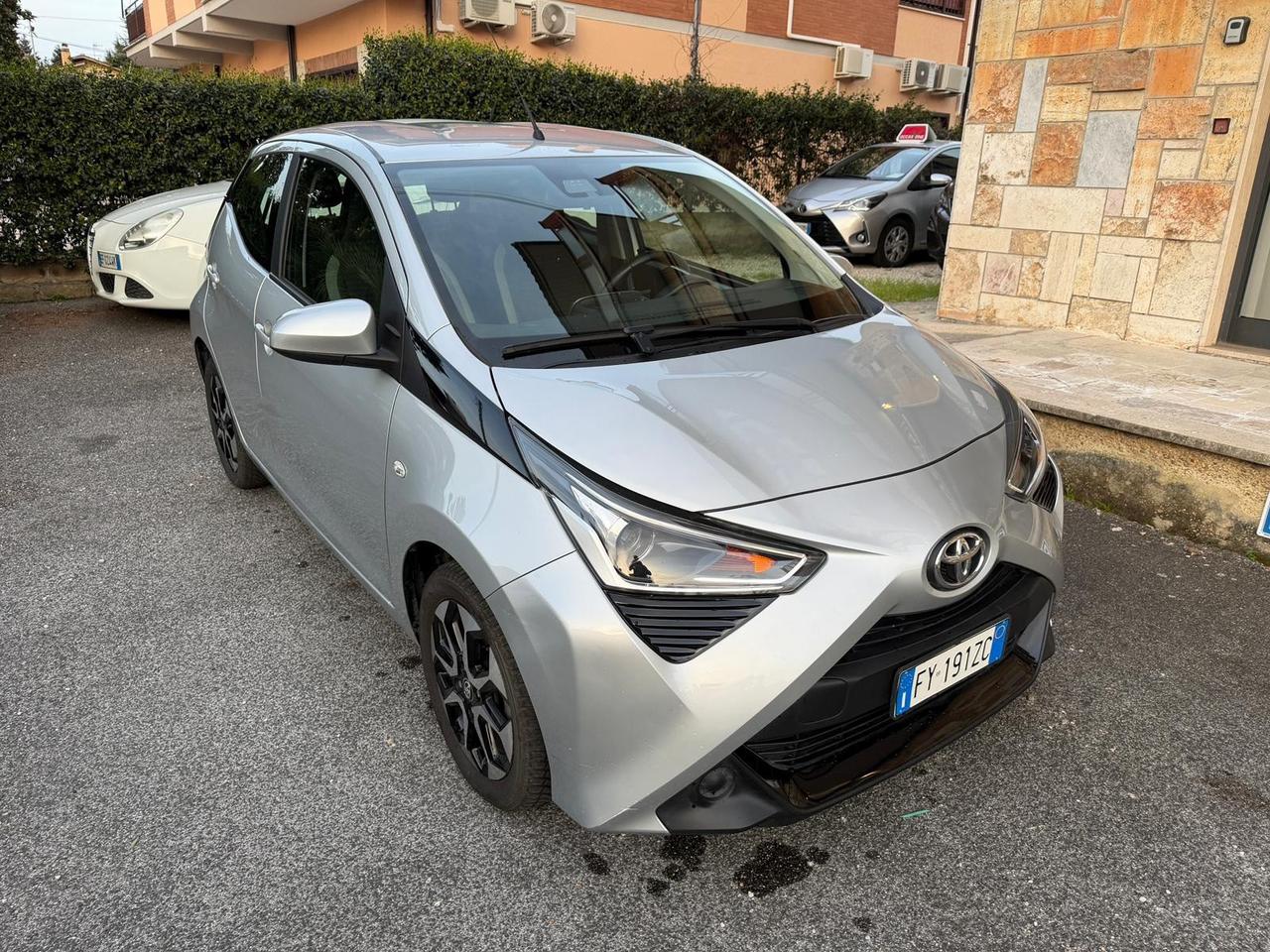 Toyota Aygo 1.0 *FULL OPTIONAL* *Cerchi in lega*