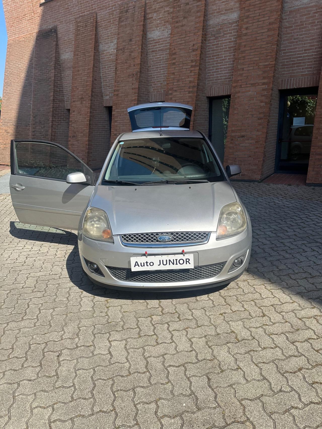 Ford Fiesta 1.2 16V 3p. Ghia