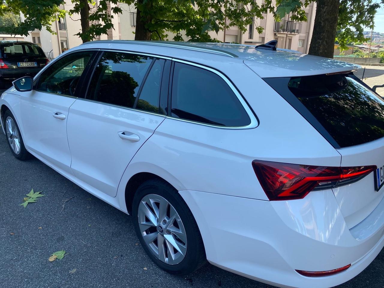 Skoda Octavia 2.0 TDI EVO SCR Wagon Executive