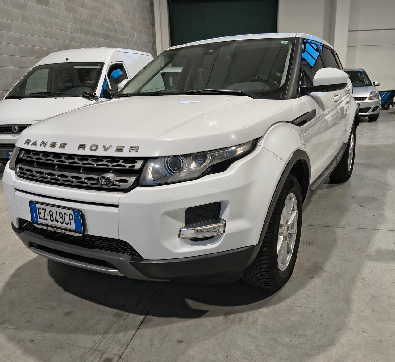 Land Rover Range Evoque 2.2 Sd4 5p. Pure