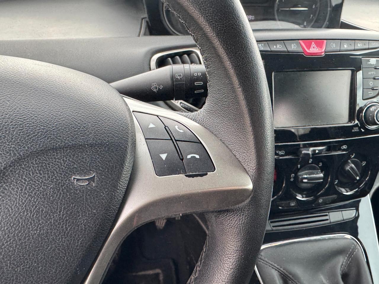 Lancia Ypsilon 1.2 GPL ECOCHIC 12/2016