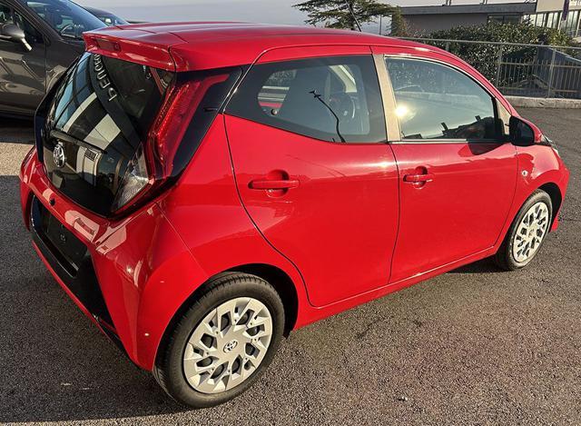 TOYOTA Aygo Connect 1.0 VVT-i 72 CV 5 porte x-play