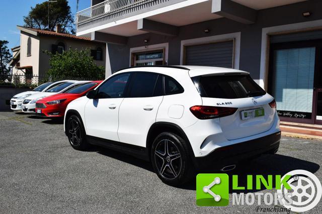 MERCEDES-BENZ GLA 200 Automatic Premium