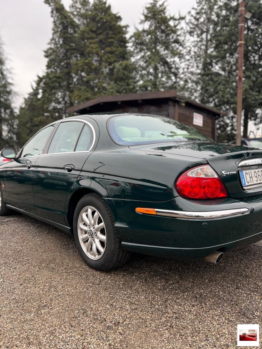JAGUAR - S-Type - 2.5 V6 24V Executive