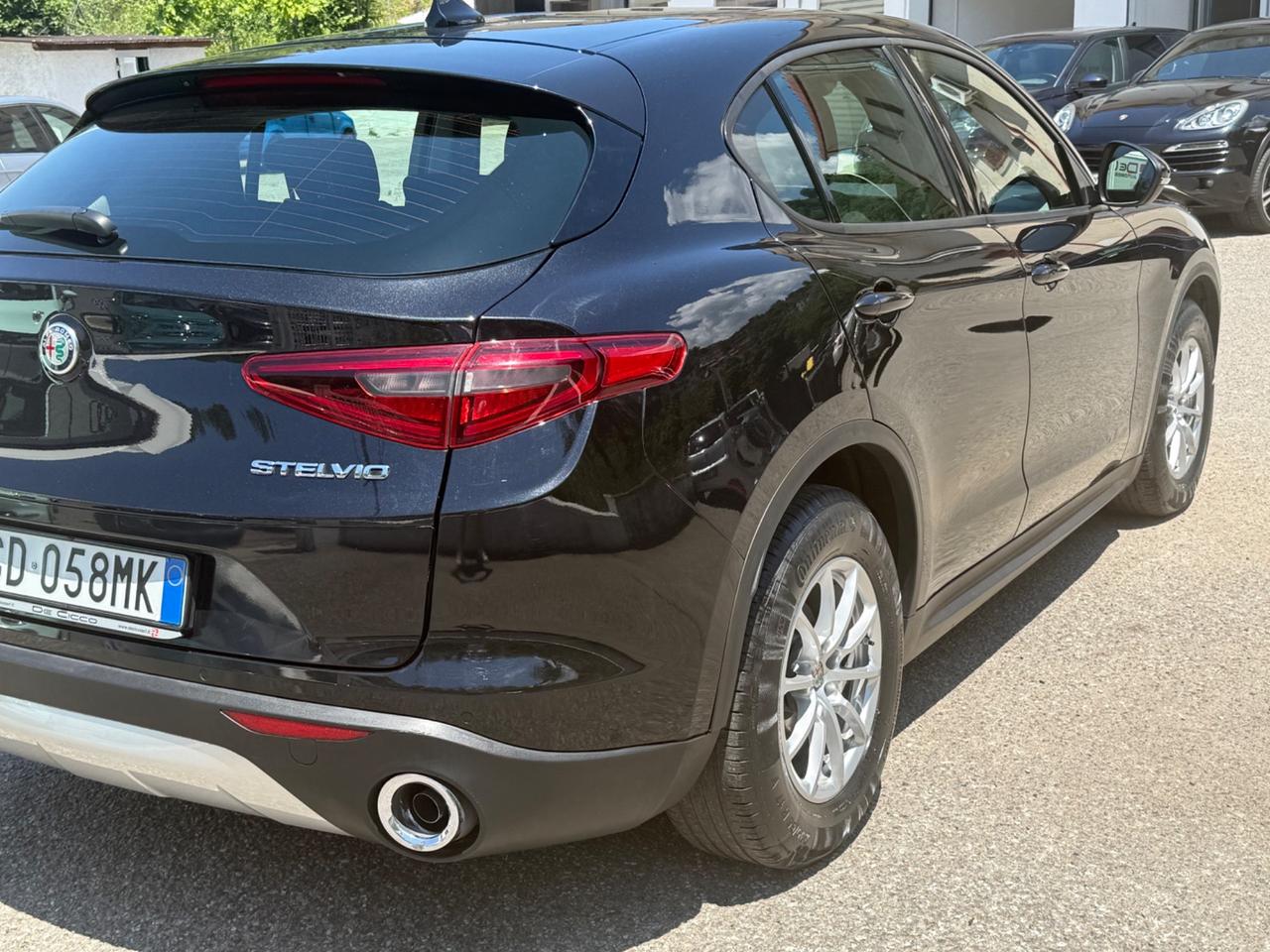 Alfa Romeo Stelvio 2.2 Turbodiesel 160 CV AT8 RWD Super