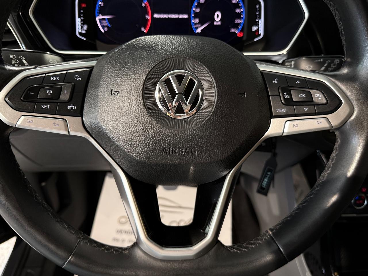 Volkswagen T-Cross FULL OPTIONAL *UNICO PROPRIETARIO