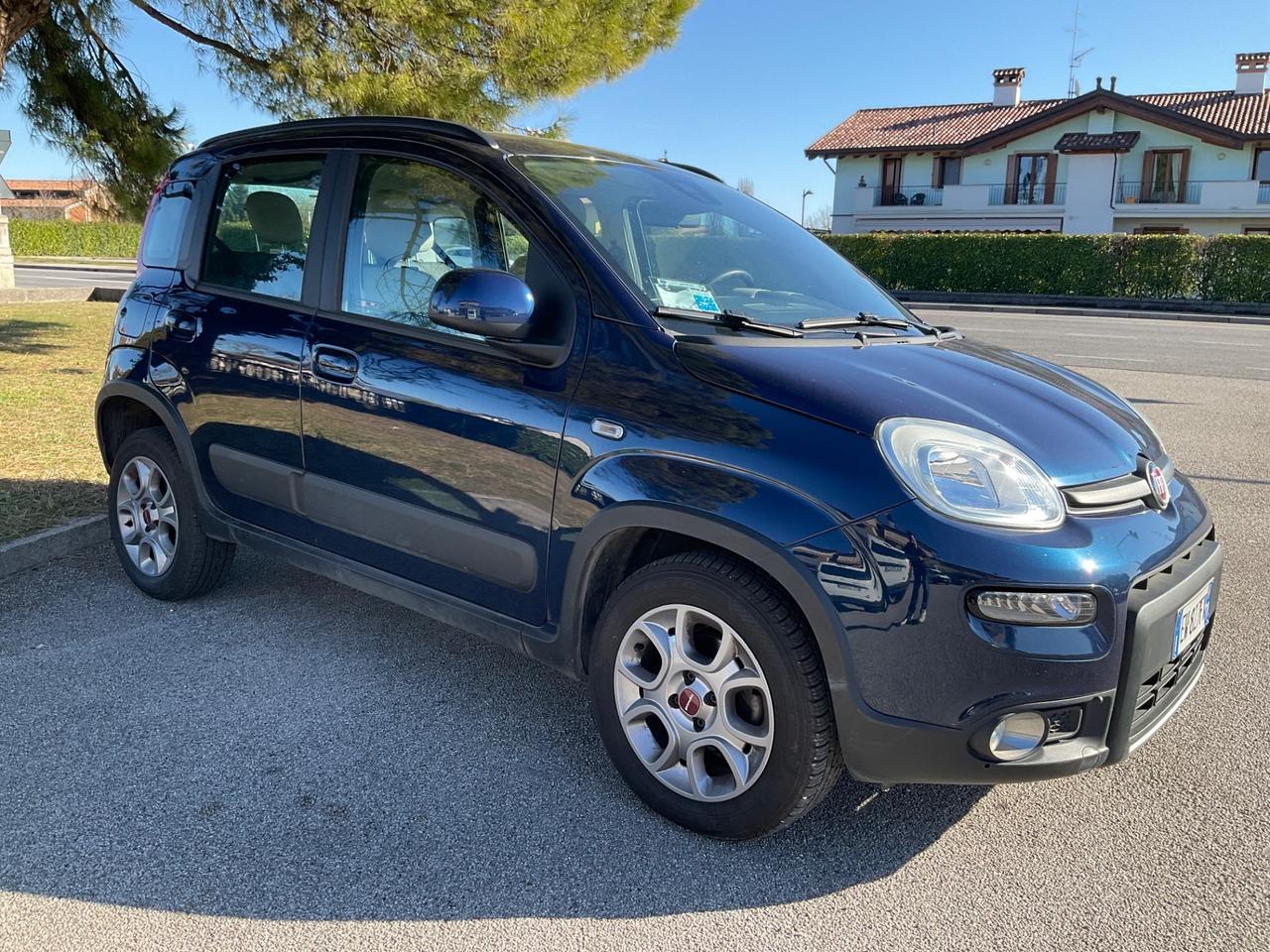 Fiat Panda 0.9 TwinAir Turbo Natural Power Lounge