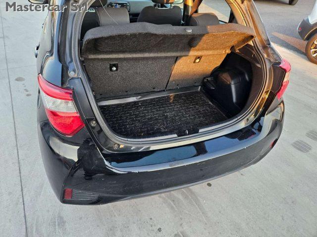 TOYOTA Yaris Yaris III 2017 5p 1.5h Business - FW366AT