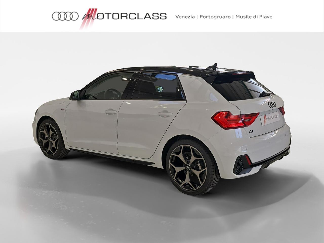 Audi A1 sportback 30 1.0 tfsi 116cv identity black