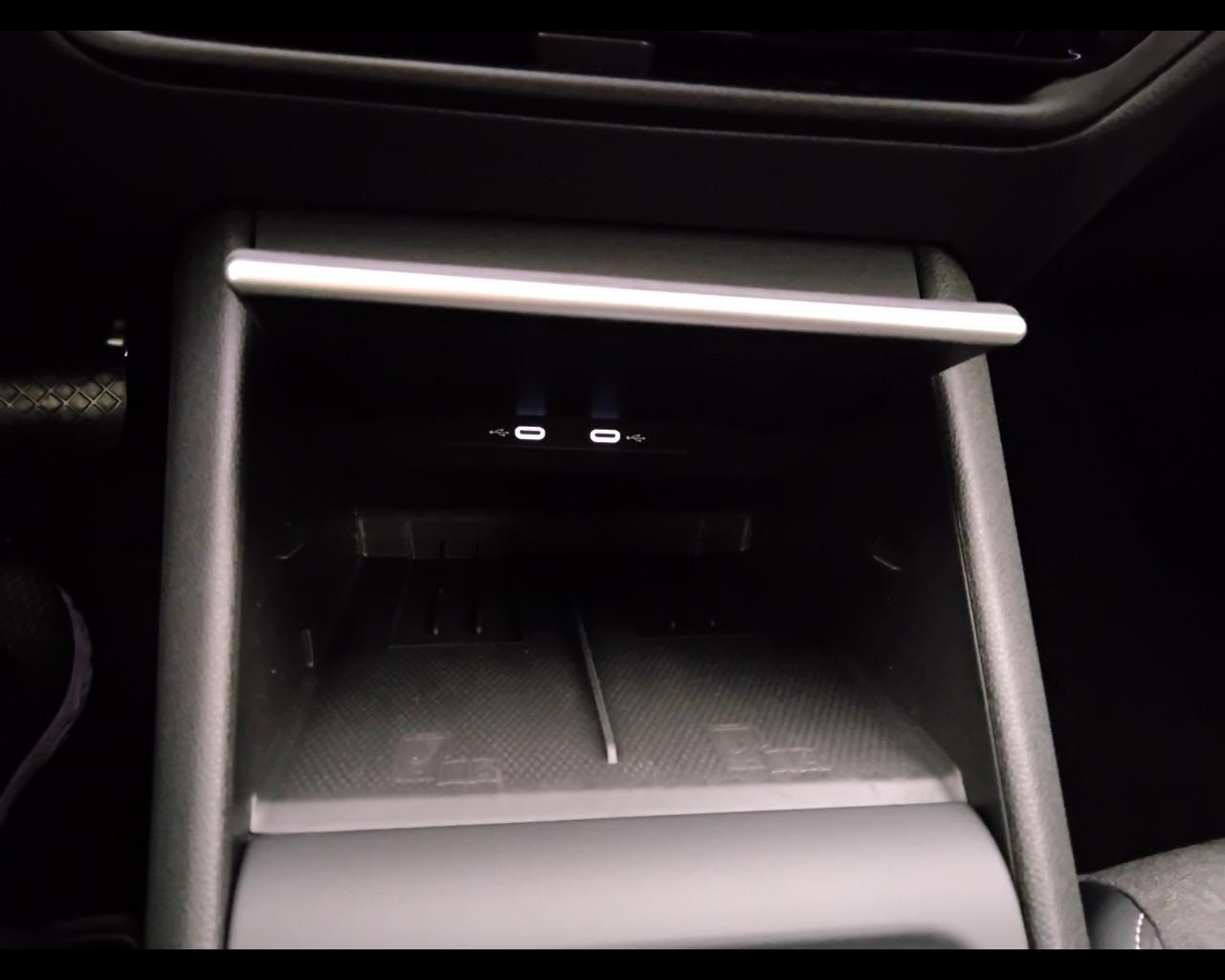 VOLKSWAGEN Tiguan III 2024 - Tiguan 1.5 tsi ehybrid Edition Plus 204cv dsg