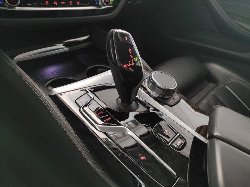 BMW Serie 5(G30/31/F90) - 520d 48V xDrive Touring Luxury
