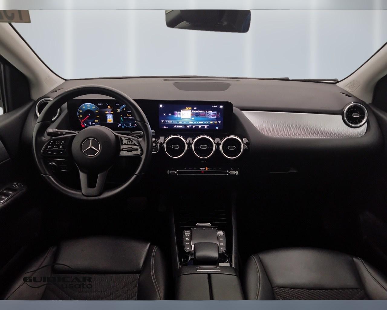 Mercedes-Benz Classe B - W247 2018 - B 180 d Sport auto