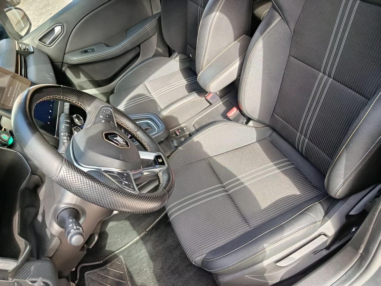 Renault Clio 1.6 E-TECH 145 Techno #7134