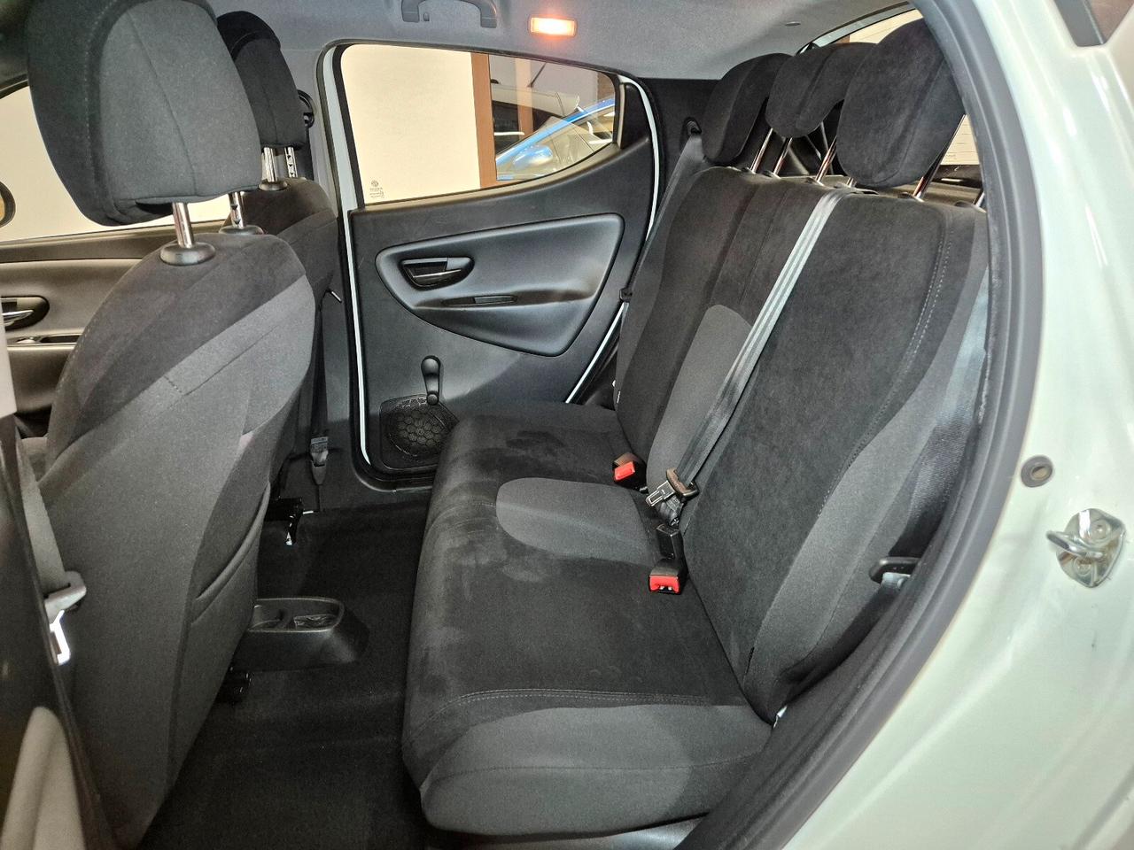 Lancia Ypsilon 1.2 69 CV 5 porte S&S Gold