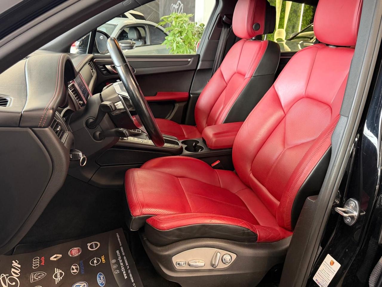 PORSCHE MACAN 2.0 BENZINA 252CV PDK PELLE NAVI CAM ANNO 2017