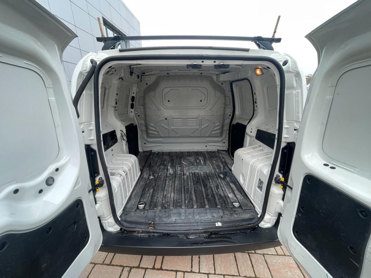 Fiat Fiorino III 2016 cargo 1.3 mjt 80cv Adv. E6