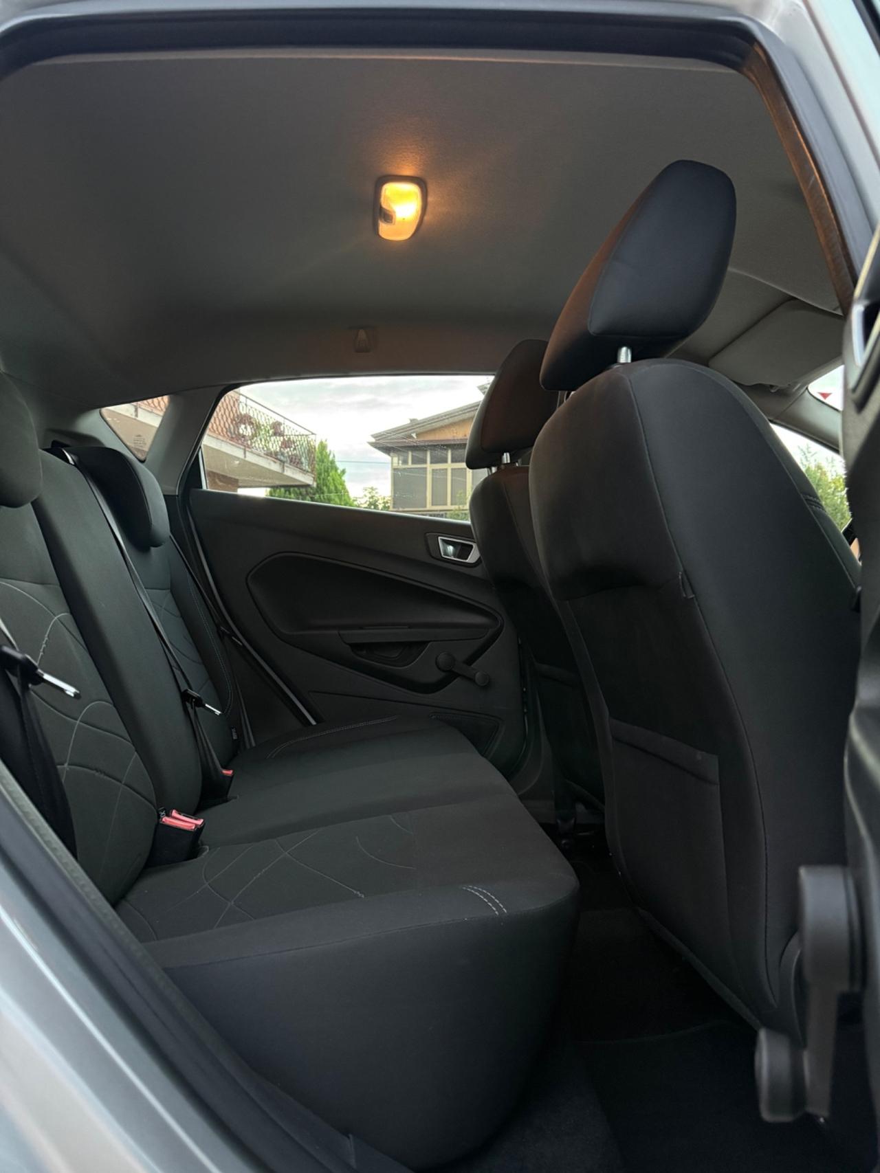 Ford Fiesta 1.5 TDCi 75CV 5 porte Titanium