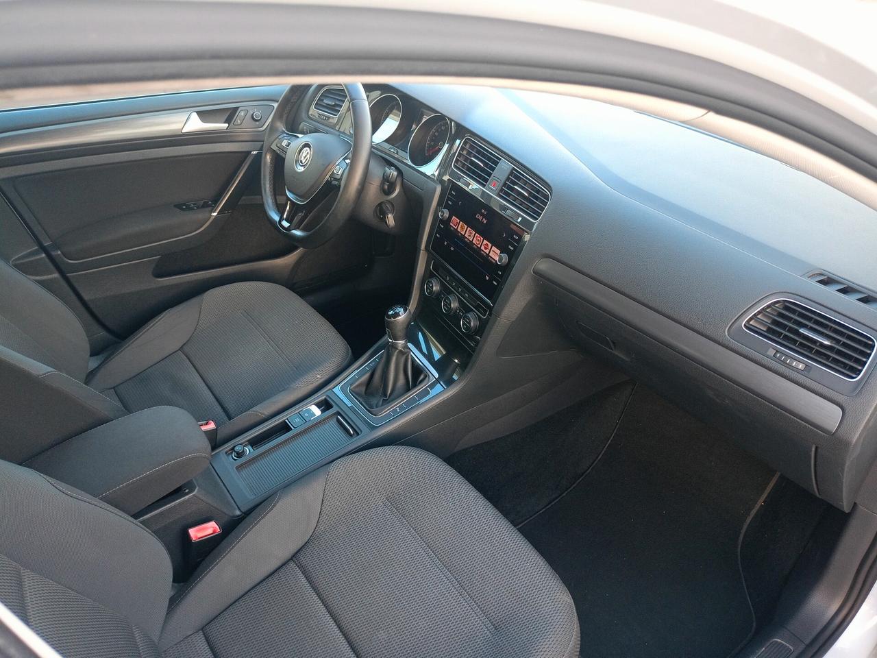 Volkswagen Golf 1.000 TSI 110 CV