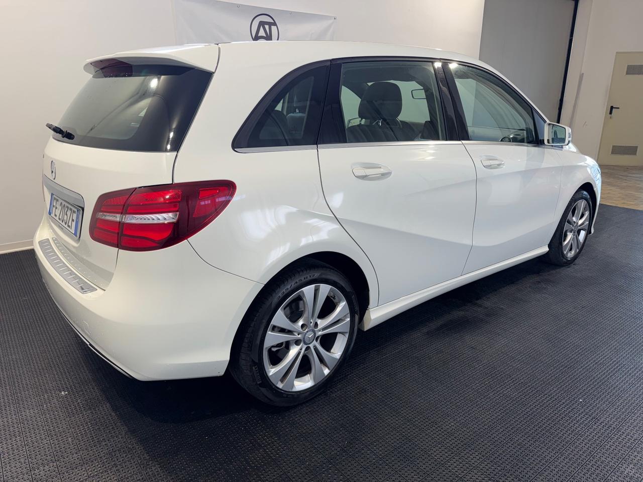 Mercedes-benz B 180 d Automatic Sport