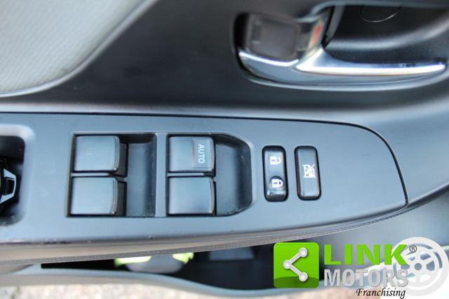 TOYOTA Yaris 1.5 Hybrid 5 porte Active cambio automatico