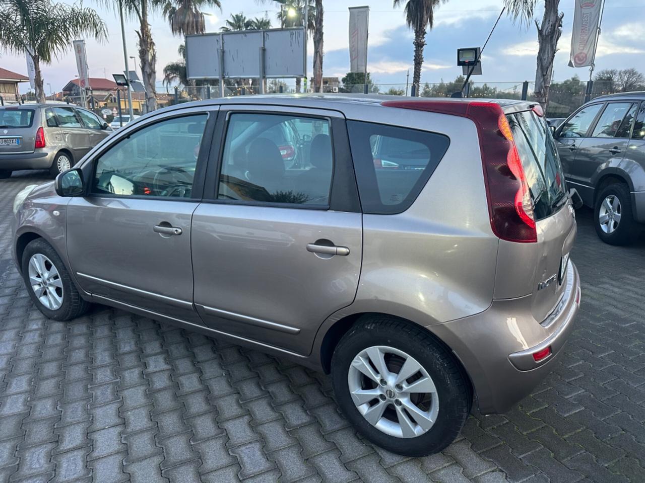 Nissan Note 1.5 dCi 90CV Tekna