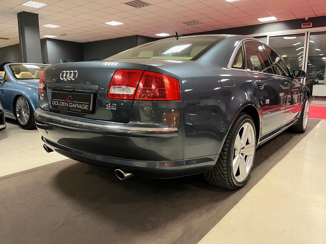 Audi A8 L 4.2 V8 FSI quattro tiptronic