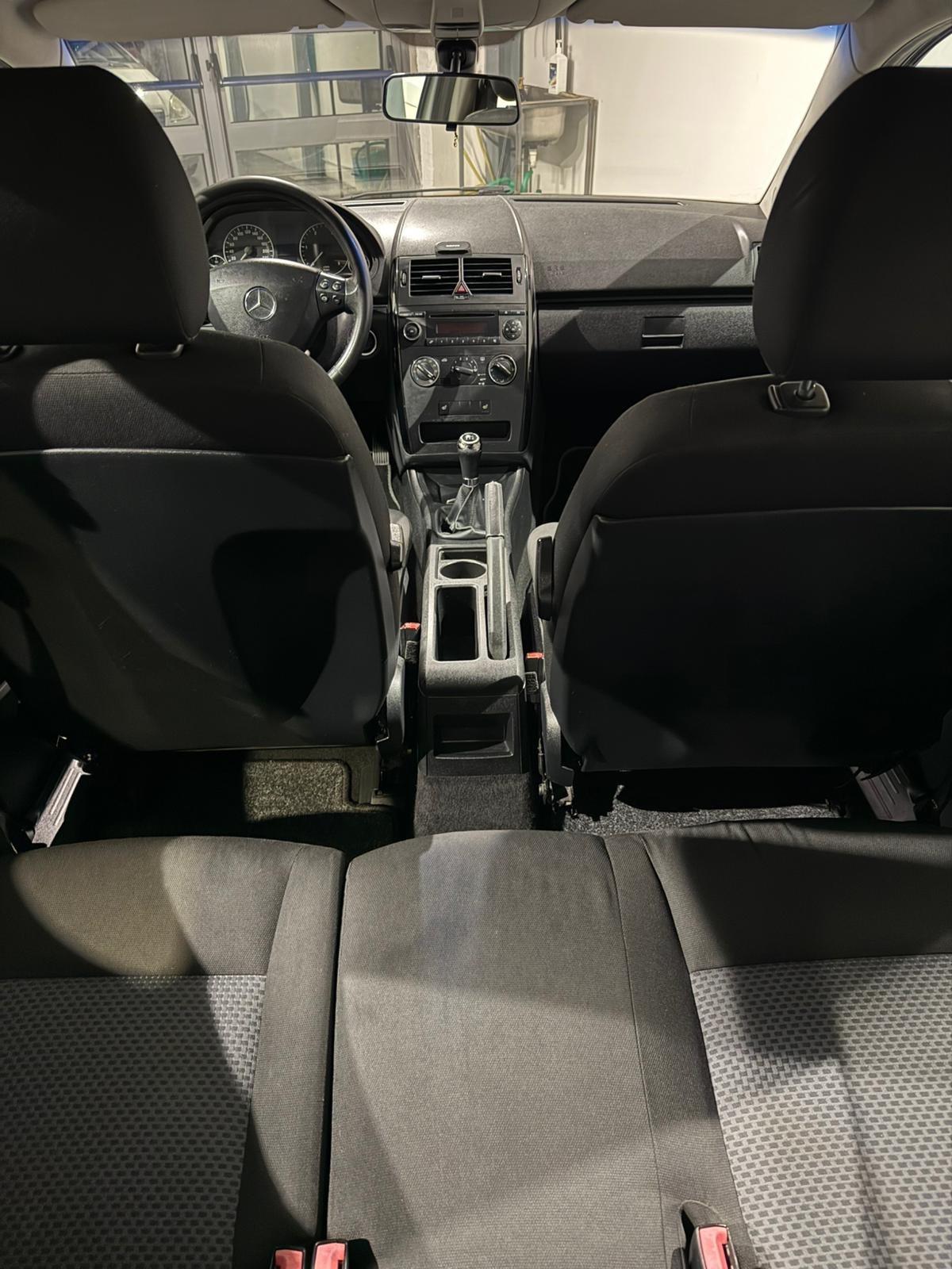 Mercedes A 160 CDI - NEOPATENTATI