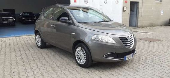 Lancia Ypsilon 0.9 TwinAir EcoChic Benz/Metano