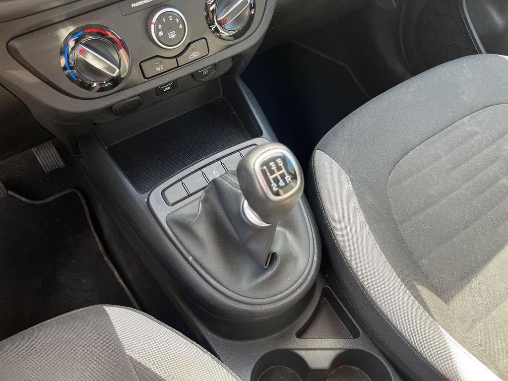 Hyundai i10 1.0 mpi Tech