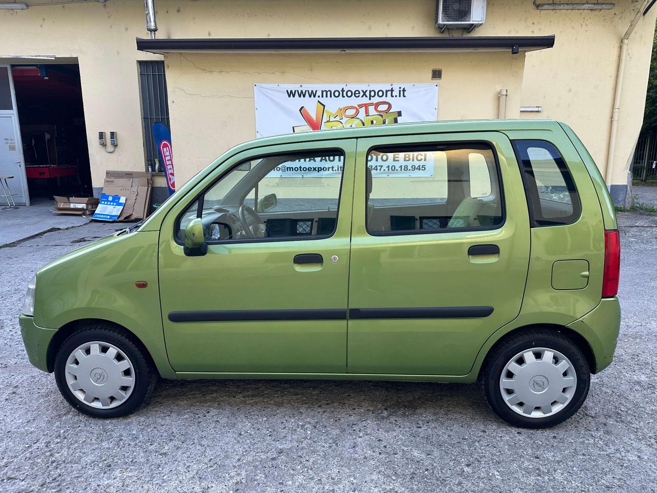 Opel Agila 1.2 16V Comfort