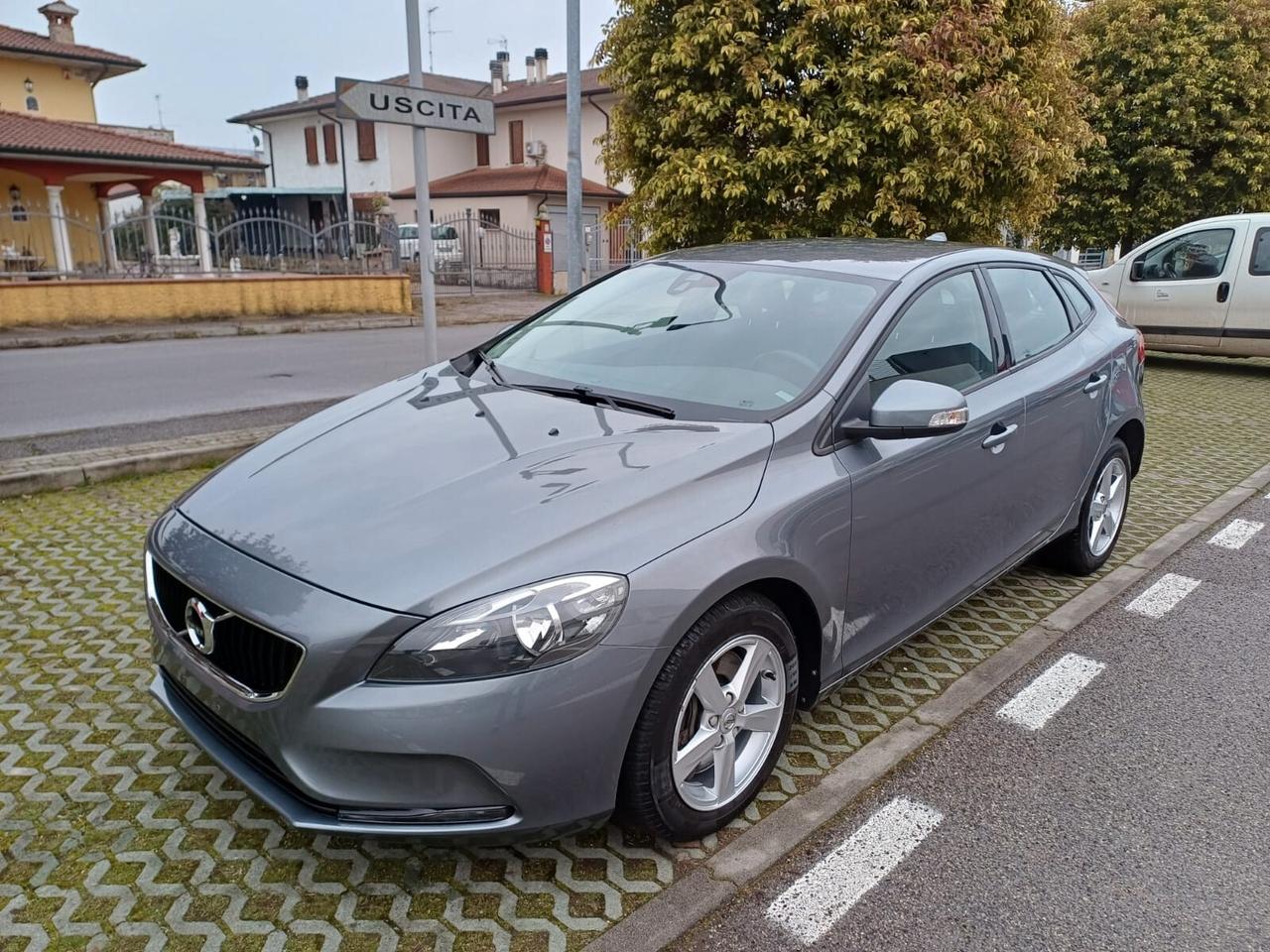 Volvo V40 D2 Geartronic Business