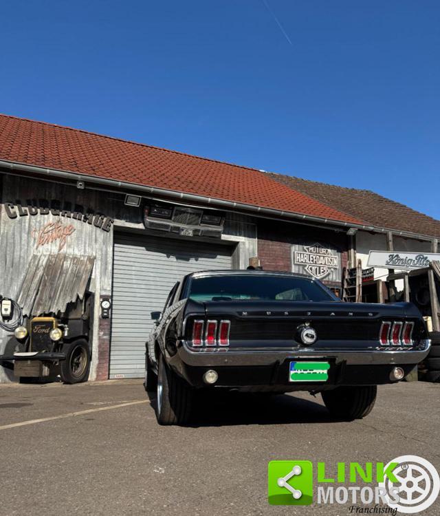 FORD Mustang 2 porte hardtop