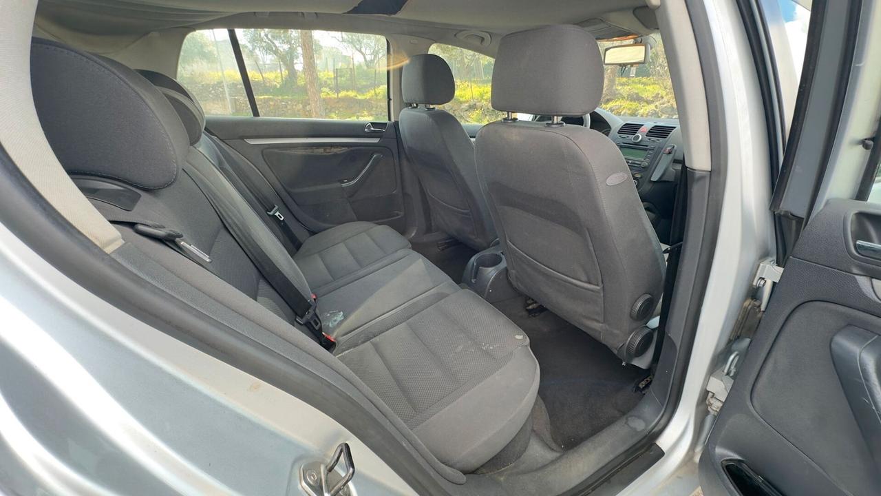 Volkswagen Golf 1.9 TDI 5p