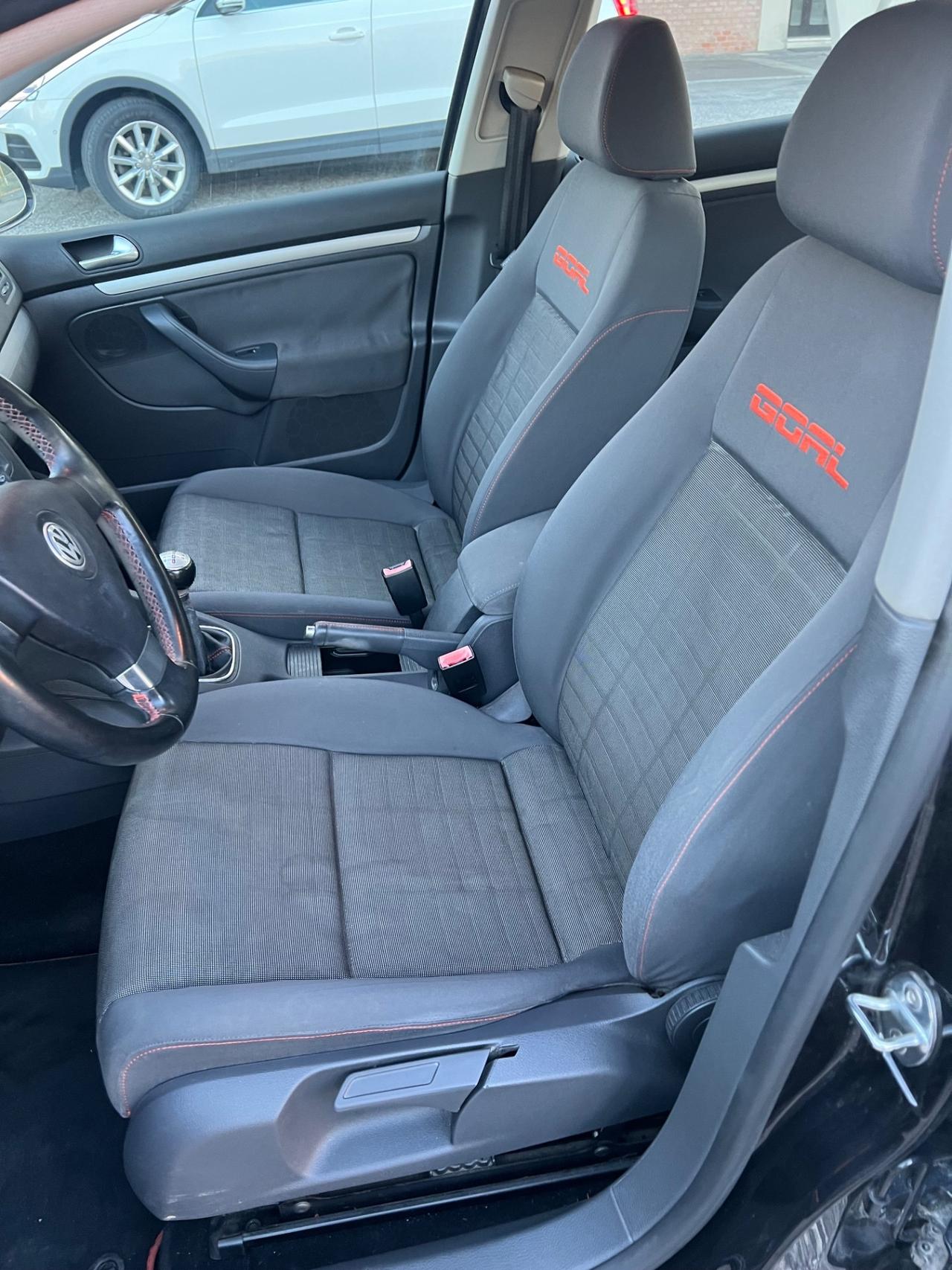 Volkswagen Golf 1.6 16V FSI 5p. Comfortline