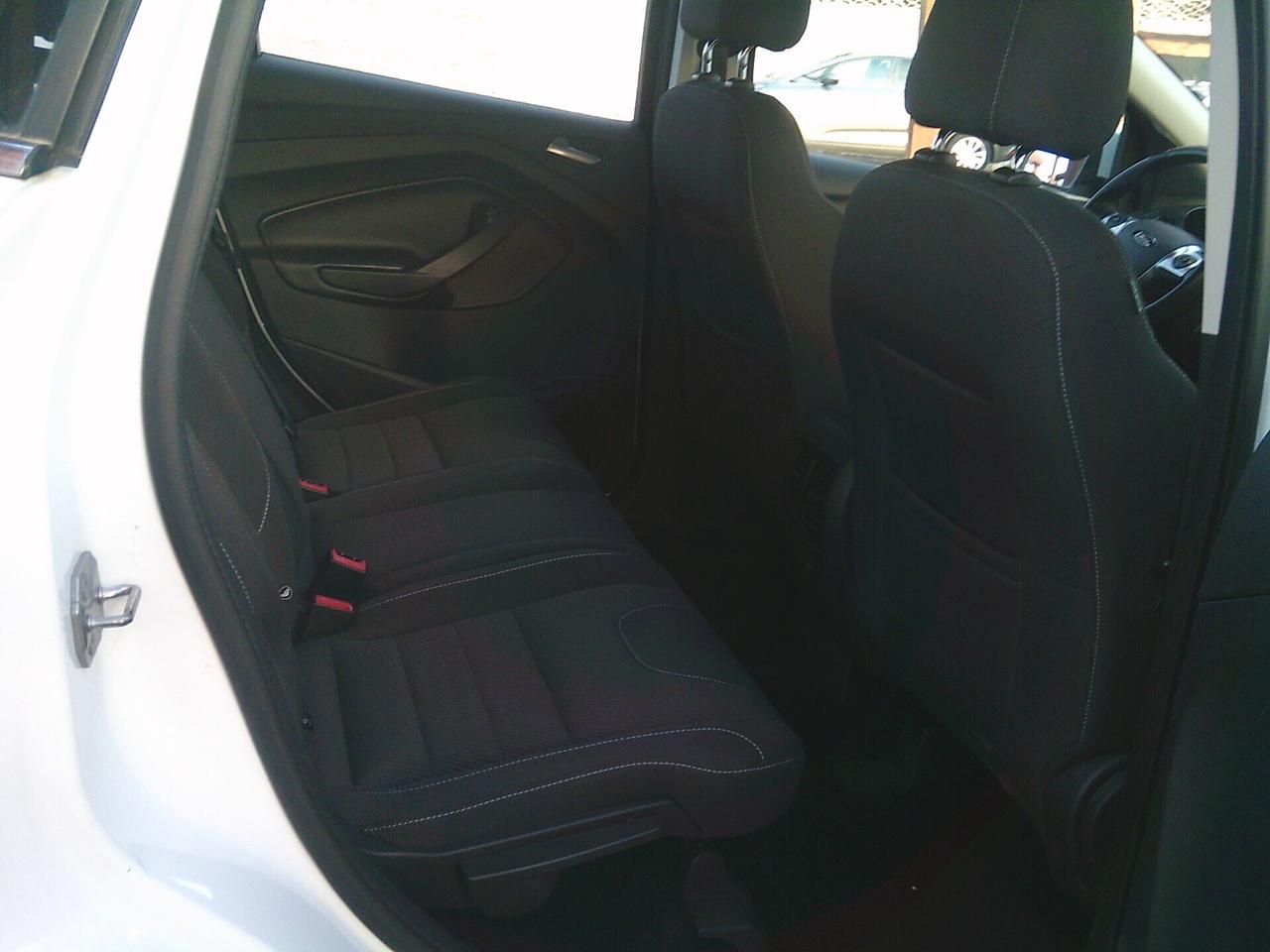 Ford Kuga 2.0 TDCI 150 CV S&S 4WD Powershift Business