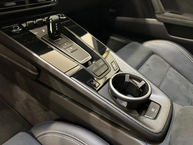 PORSCHE 992 Carrera 911 4 GTS Cabriolet