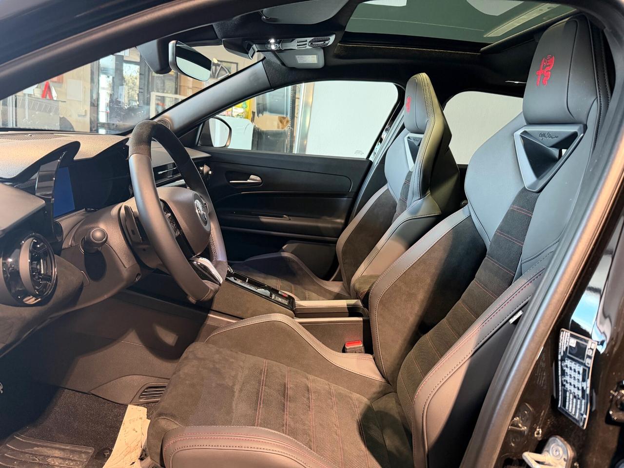 Alfa Romeo Junior 1.2 145 CV Hybrid eDCT6 Speciale