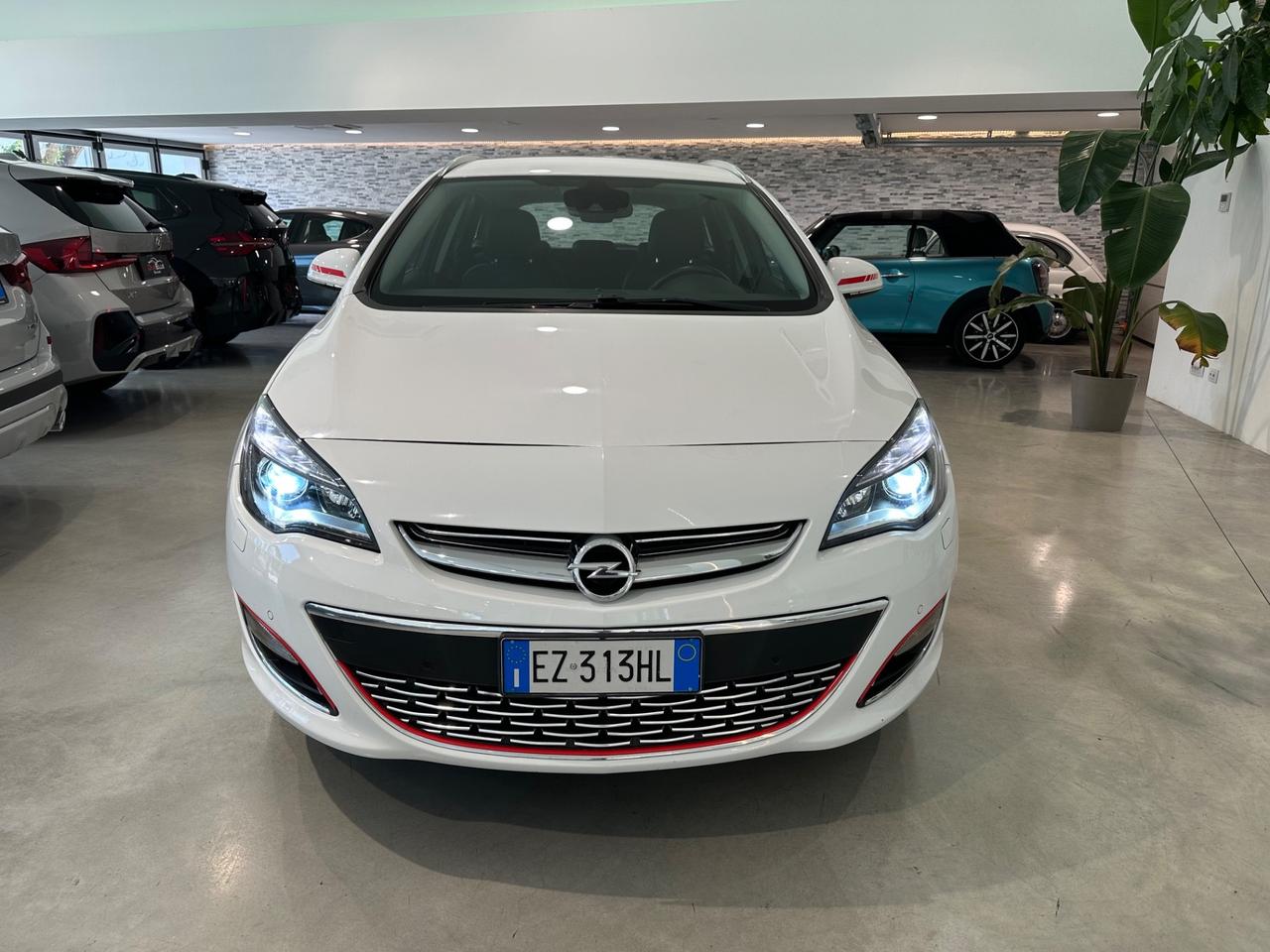 Opel Astra 1.6 CDTI 136CV EcoFLEX S&S 5 porte Cosmo