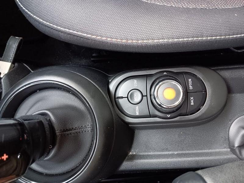 MINI Mini 3 porte Mini 3p 1.5 One Essential 102cv auto