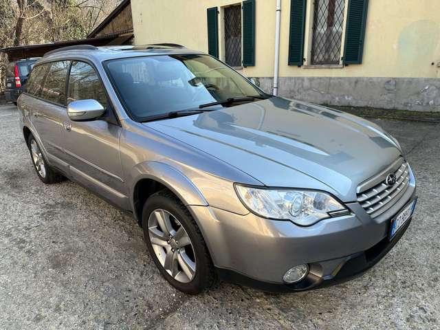 Subaru OUTBACK Outback 2.5 Luxury mt