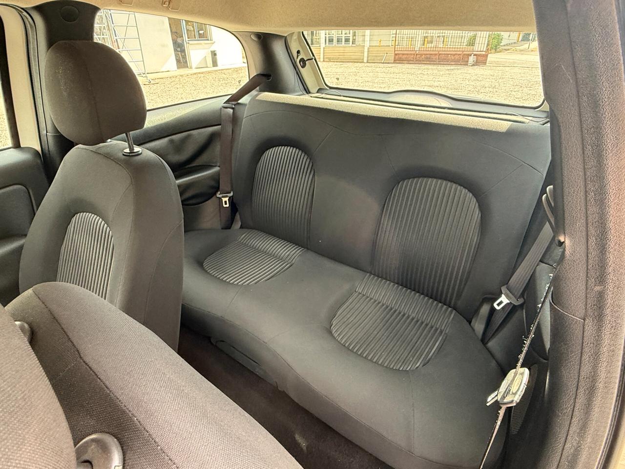 Lancia Ypsilon 1.4 Argento Ecochic GPL
