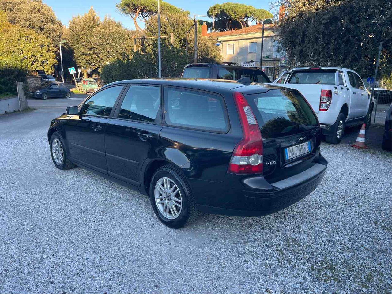 VOLVO V 50 - 1.6 D - SUMMUM