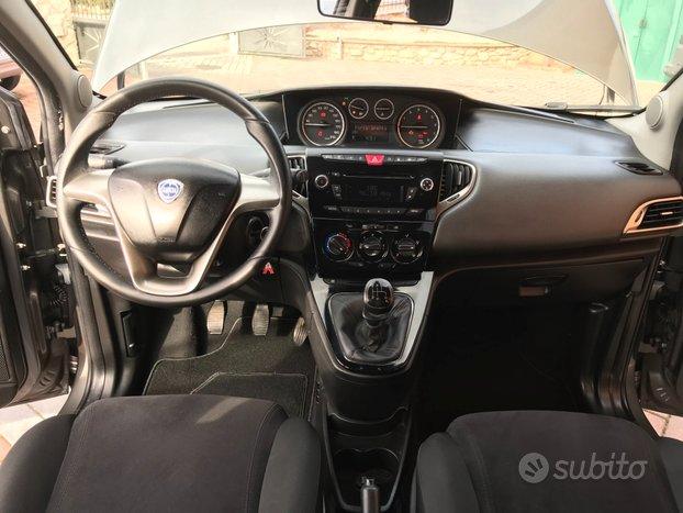 Lancia Ypsilon METANO -BENZINA