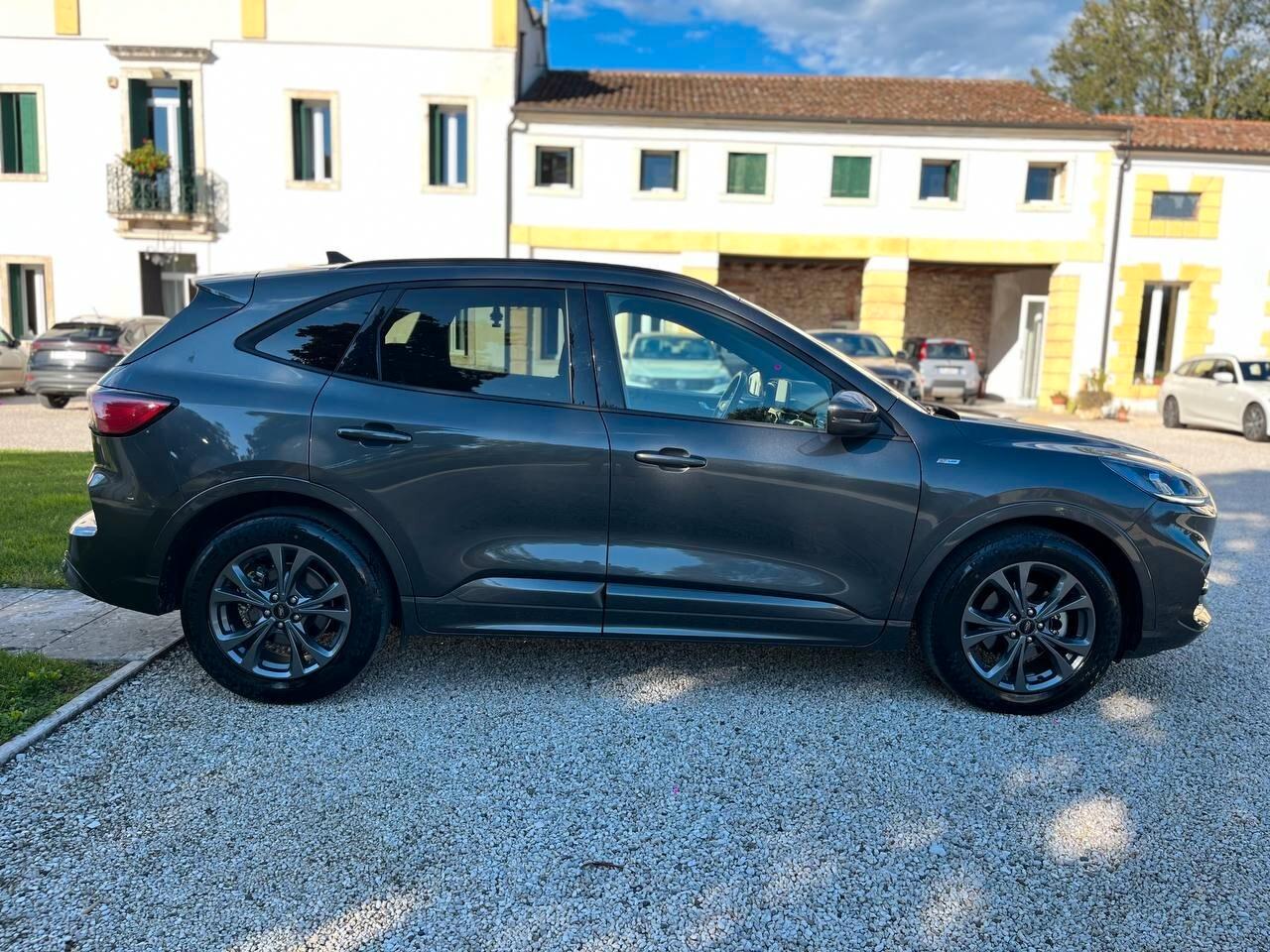 Ford Kuga 2.5 Full Hybrid 190 CV CVT 2WD ST-Line