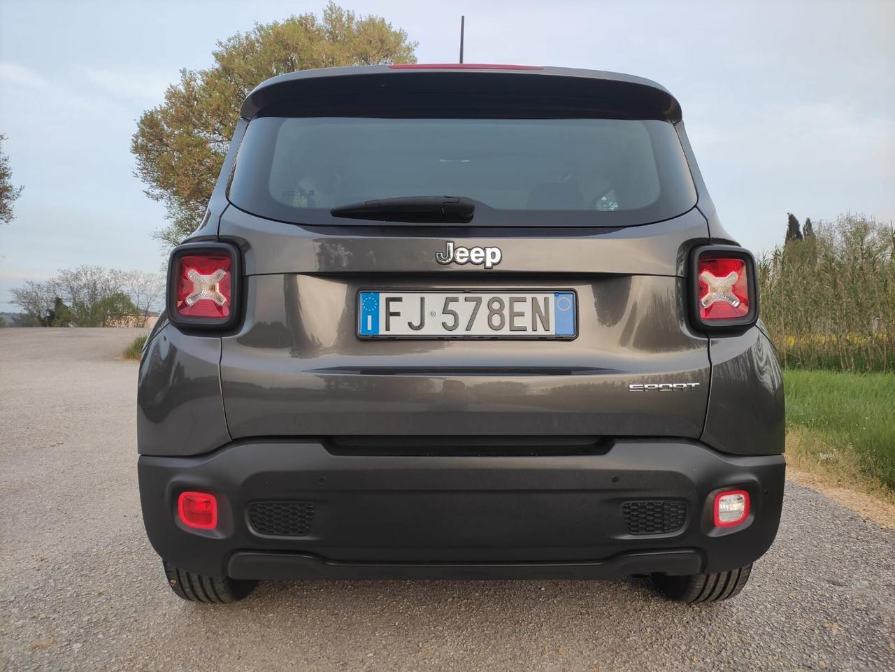 Jeep Renegade 1.6 E-TorQ EVO Sport GPL