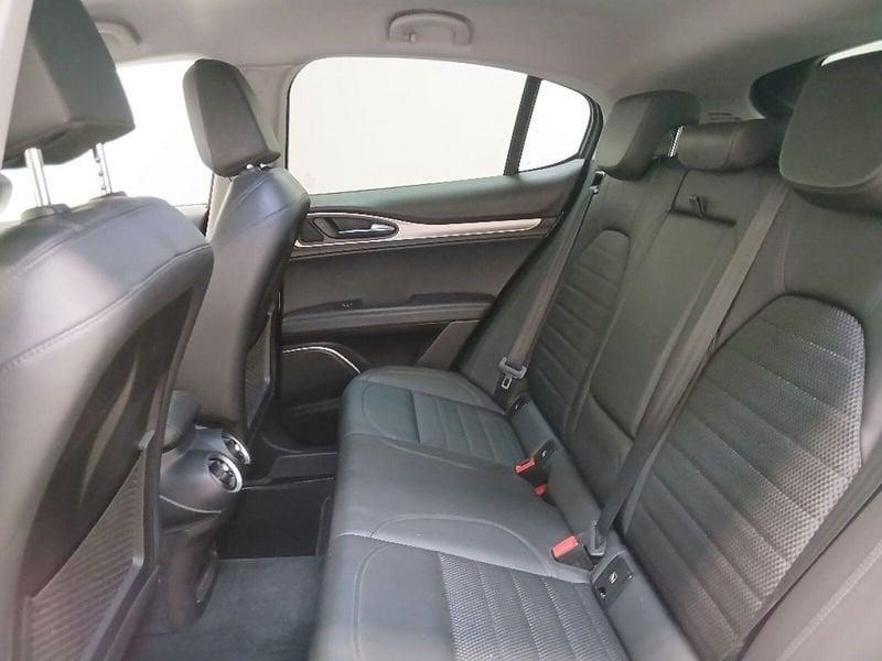 Alfa Romeo Stelvio 2.2 t Sprint Q4 190cv auto
