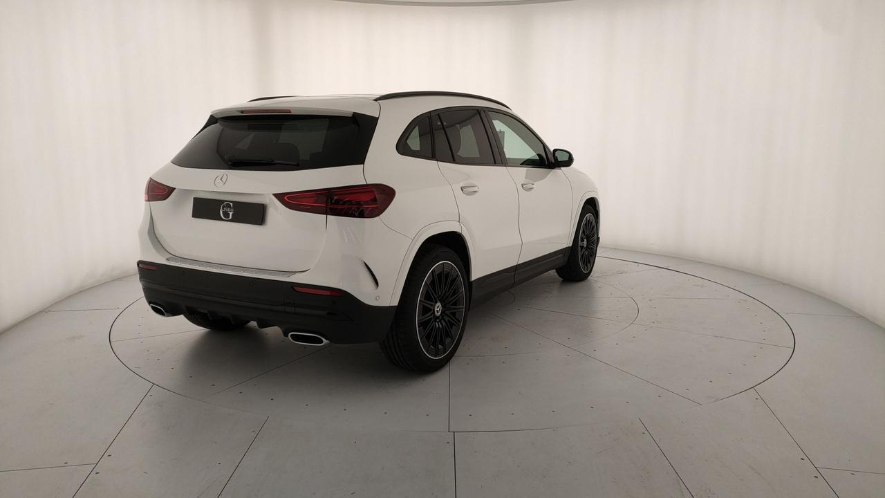 Mercedes-Benz GLA 200 d automatic