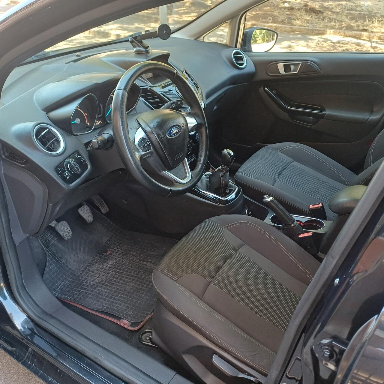 Ford Fiesta 1.5 TDCi 95CV 5 porte Titanium
