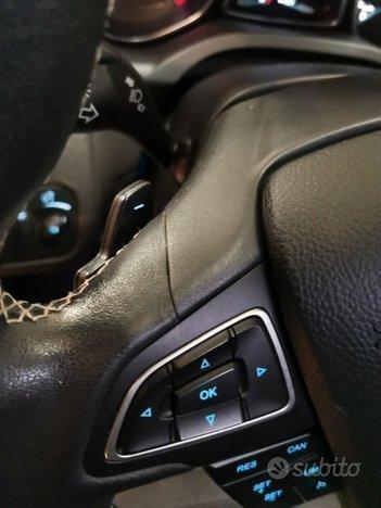 Ford Kuga 2.0tdci 180cv Powershift AWD Vignale